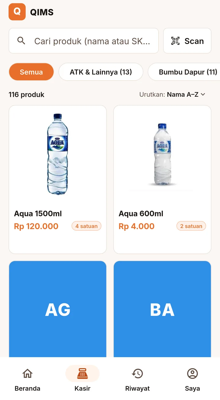 Layar kasir QIMS di Android: pencarian produk, tombol scan, kategori, dan kisi produk dengan harga serta jumlah satuan.